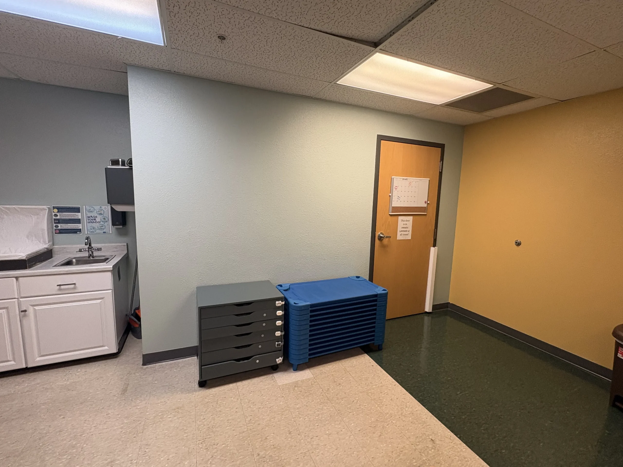 20251222_215647376_iOS